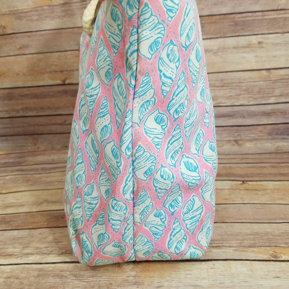 *SOLD* Lilly Pulitzer XL Sea Shell Beach Bag Tote - Picture 3 of 8